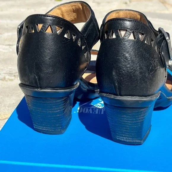 JOHN FLUEVOG HOPEFULS ASSURED 10.5 Discontinued - Picture 4 of 5